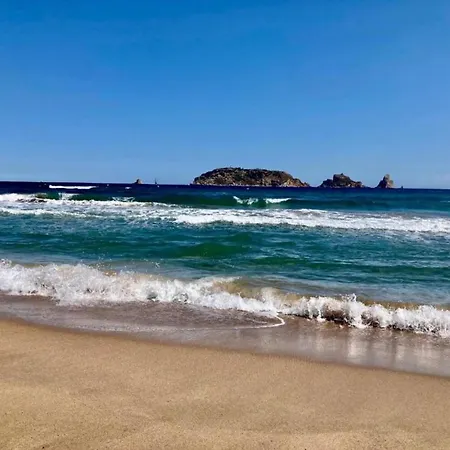 Brises Del Mar 3-1 Л'Эстартит
